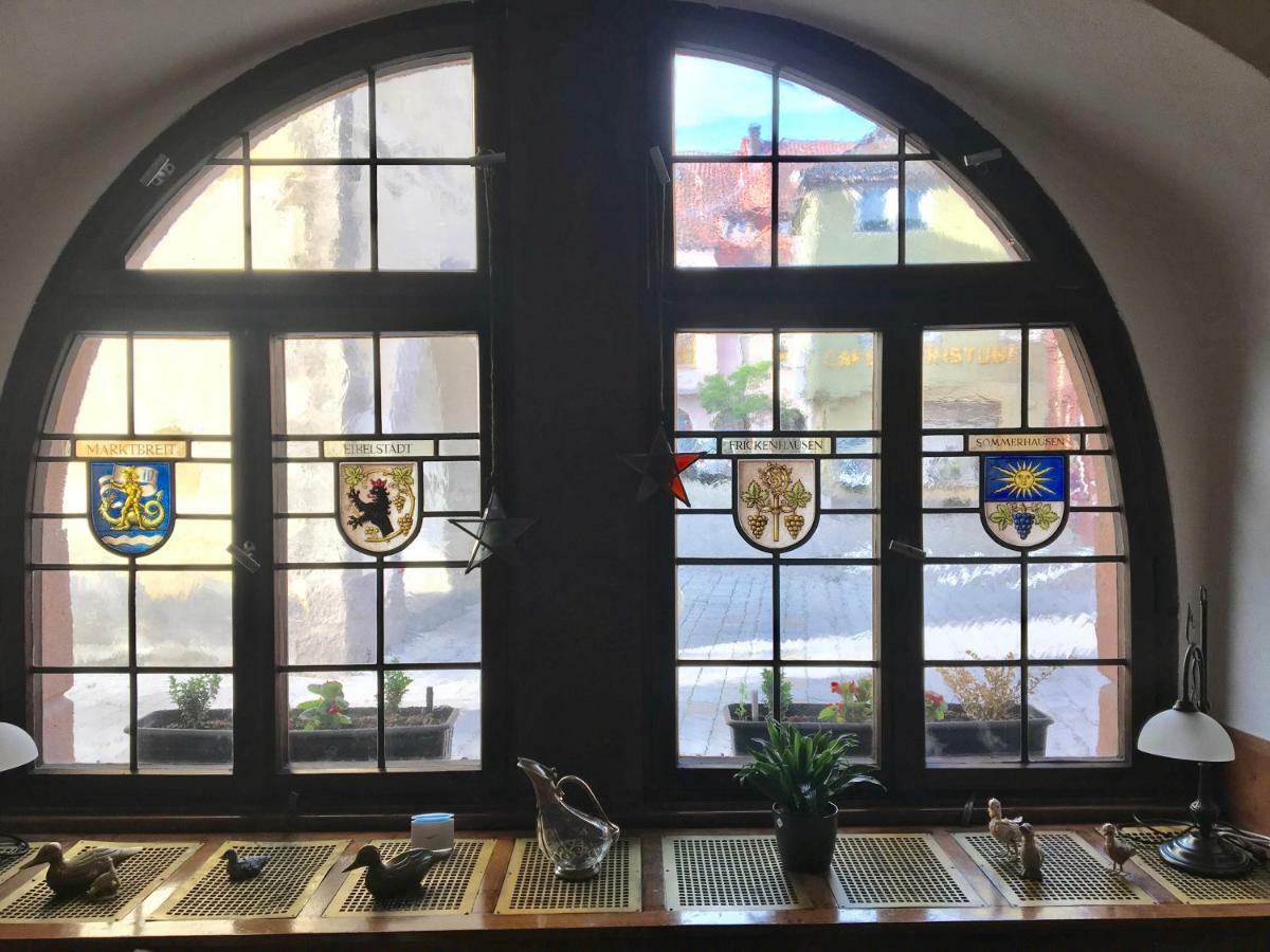 Gasthof Baeren Ochsenfurt Eksteriør bilde